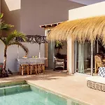 Villa Ixchel House By Sunkeyrents